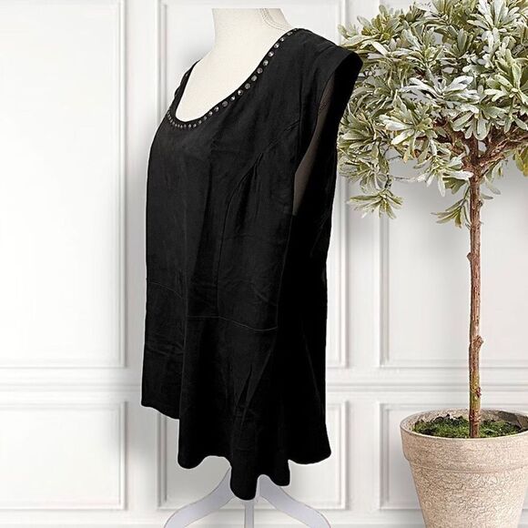 Torrid Black Faux Suede Studded Neckline Sleeveless Peplum Top Sz 4X - Picture 6 of 12
